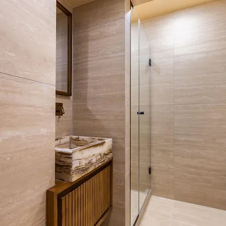 Nochichi Collections - Grands Boulevards Apartman *