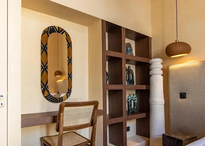 Nochichi Collections - Grands Boulevards Apartment