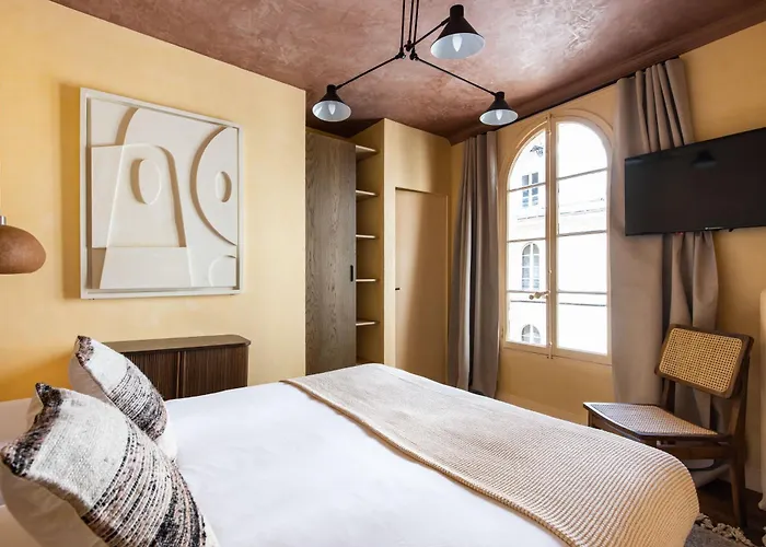 Nochichi Collections - Grands Boulevards Apartment *